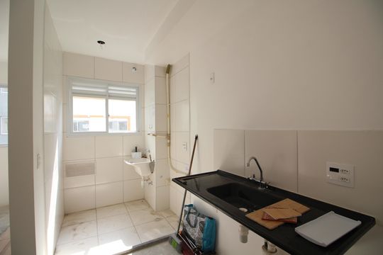 Cozinha de apartamento para alugar com 2 quartos, 43m² em Taquara, Rio de Janeiro