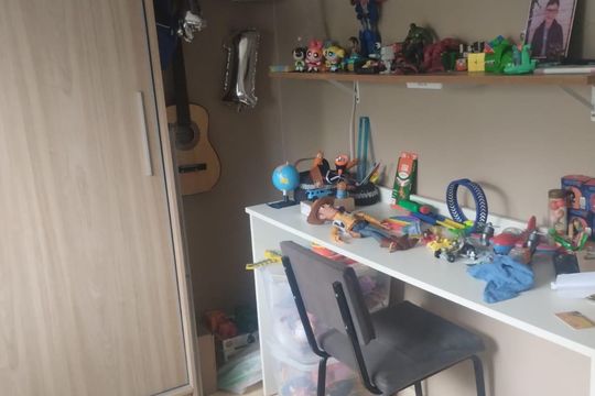 Quarto de apartamento à venda com 2 quartos, 39m² em Rubem Berta, Porto Alegre