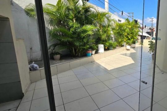 Área externa de casa para alugar com 3 quartos, 200m² em Parque das Américas, Mauá