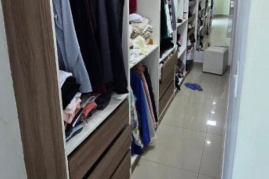 Closet de casa para alugar com 3 quartos, 200m² em Parque das Américas, Mauá