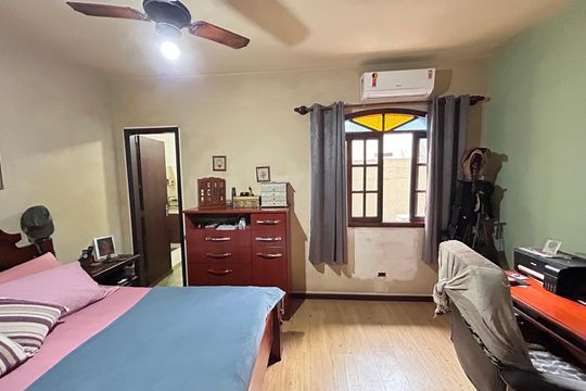 Suíte de casa à venda com 3 quartos, 133m² em Encantado, Rio de Janeiro