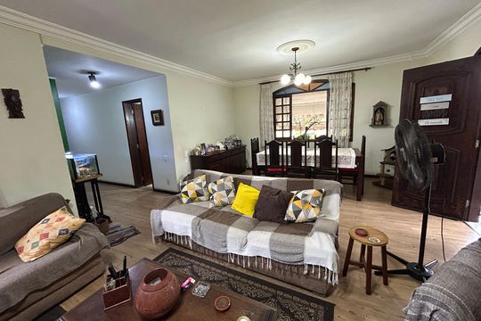 Sala de casa à venda com 3 quartos, 133m² em Encantado, Rio de Janeiro