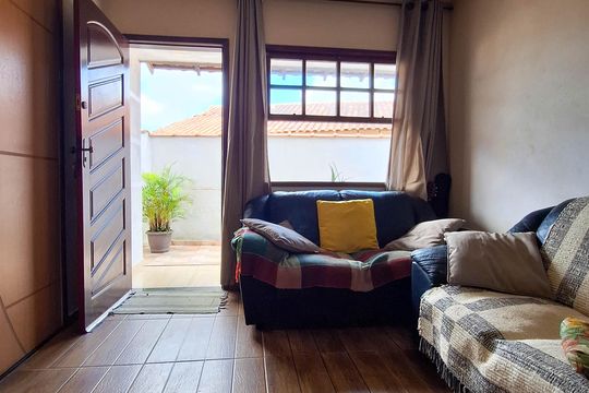 Sala de casa à venda com 3 quartos, 85m² em Sapê, Niterói