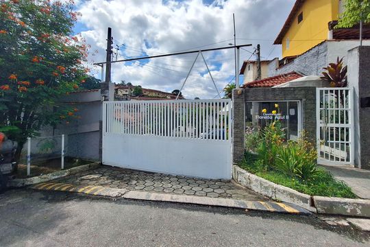 Fachada de casa à venda com 3 quartos, 85m² em Sapê, Niterói