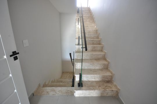 Área comum de casa à venda com 4 quartos, 360m² em Vila Irmaos Arnoni, São Paulo