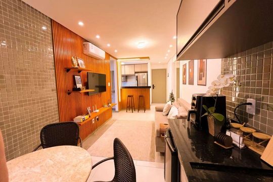 Sala de apartamento para alugar com 1 quarto, 43m² em Piatã, Salvador