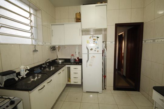 Cozinha de casa à venda com 8 quartos, 360m² em Nova Suíça, Belo Horizonte