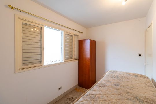 Casa à venda com 3 quartos, 140m² em Jardim Esmeralda, São Paulo