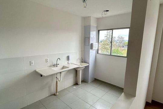 Cozinha de apartamento à venda com 2 quartos, 57m² em Goiânia, Belo Horizonte