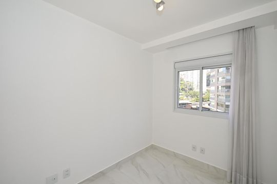 Quarto 1 de apartamento para alugar com 2 quartos, 54m² em Vila Andrade, São Paulo