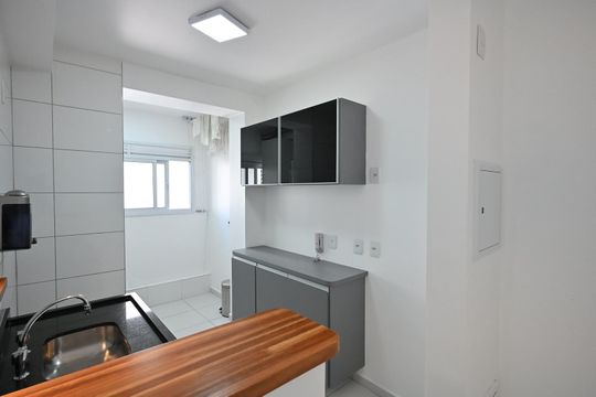 Cozinha de apartamento para alugar com 2 quartos, 54m² em Vila Andrade, São Paulo