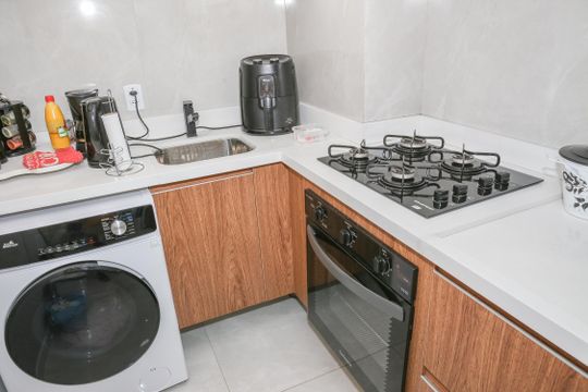 Cozinha e Área de Serviço de apartamento à venda com 2 quartos, 37m² em Água Branca, São Paulo