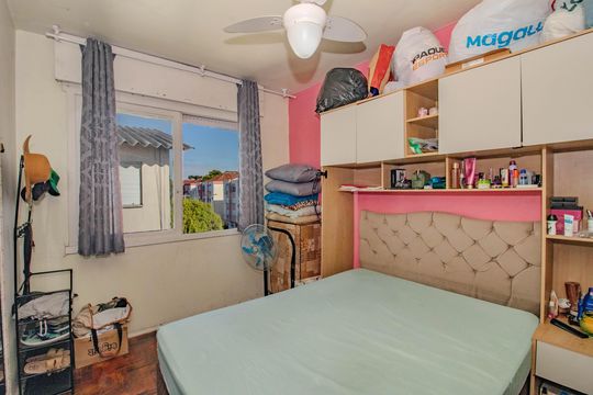 Quarto de apartamento à venda com 1 quarto, 50m² em Jardim Dona Leopoldina, Porto Alegre