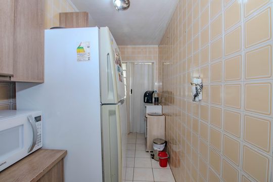 Cozinha e Área de Serviço de apartamento à venda com 1 quarto, 50m² em Jardim Dona Leopoldina, Porto Alegre