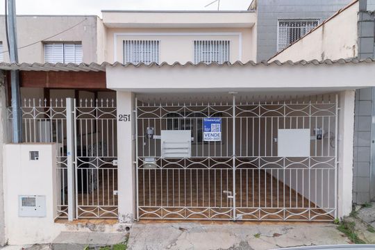 Fachada de casa à venda com 4 quartos, 120m² em Vila Ré, São Paulo