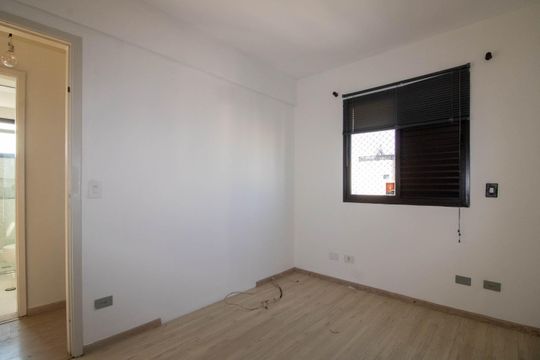Quarto 1 de apartamento à venda com 3 quartos, 145m² em Chácara Agrindus, Taboão da Serra