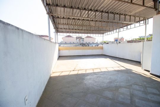 Terraço de casa à venda com 2 quartos, 138m² em Ramos, Rio de Janeiro