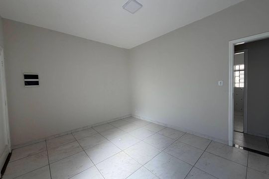 Sala de apartamento à venda com 1 quarto, 93m² em Vila Monumento, São Paulo