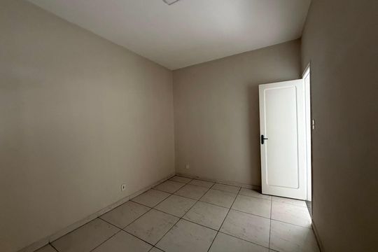 Quarto de apartamento à venda com 1 quarto, 93m² em Vila Monumento, São Paulo