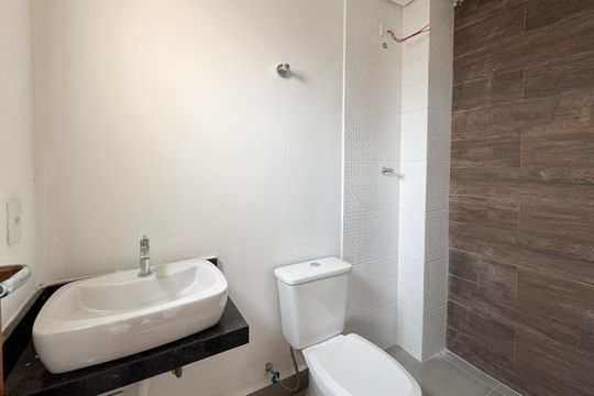 Banheiro - Suíte de apartamento à venda com 2 quartos, 55m² em Jardim Vera Cruz, São Bernardo do Campo