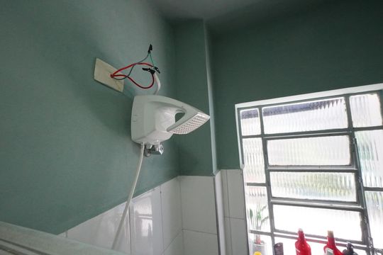 Banheiro de apartamento à venda com 2 quartos, 94m² em Vila Monumento, São Paulo