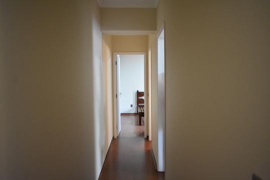 Corredor de apartamento à venda com 2 quartos, 62m² em Vila Monte Alegre, São Paulo