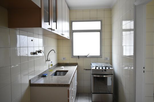 Cozinha de apartamento à venda com 2 quartos, 62m² em Vila Monte Alegre, São Paulo