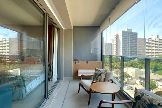 Varanda de kitnet/studio para alugar com 1 quarto, 46m² em Pinheiros, São Paulo