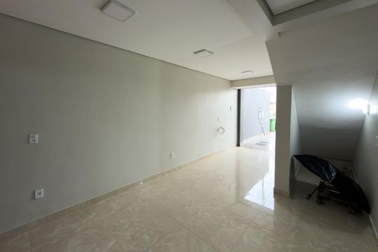 Sala  de kitnet/studio para alugar com 1 quarto, 34m² em Guará, Brasília