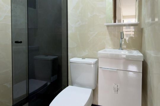 Banheiro  de kitnet/studio para alugar com 1 quarto, 34m² em Guará, Brasília