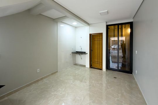 Sala  de kitnet/studio para alugar com 1 quarto, 34m² em Guará, Brasília
