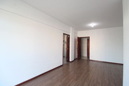 Sala de apartamento à venda com 2 quartos, 70m² em Taquara, Rio de Janeiro