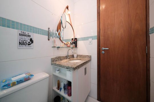 Banheiro de casa de condomínio à venda com 3 quartos, 115m² em Cidade Patriarca, São Paulo