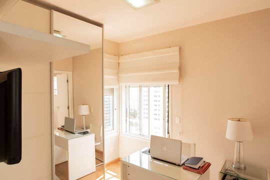 Suíte 2 de apartamento para alugar com 4 quartos, 193m² em Mirandópolis, São Paulo