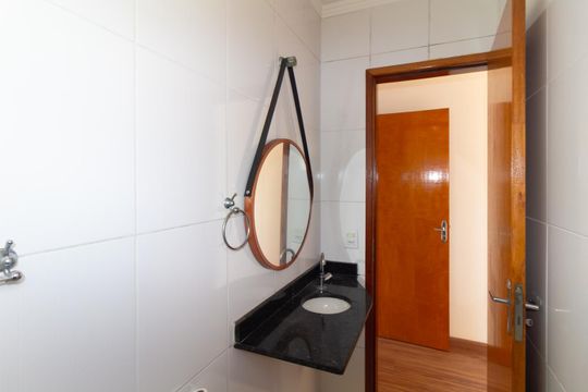 Banheiro da Suíte 1 de casa de condomínio à venda com 2 quartos, 69m² em Vila Formosa, São Paulo