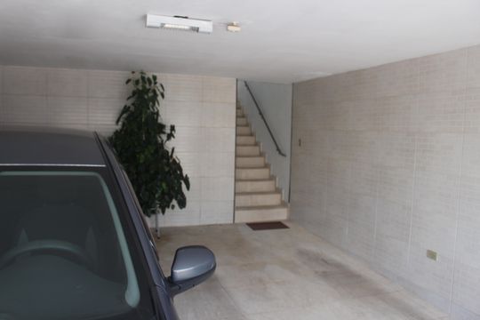Garagem de casa à venda com 4 quartos, 200m² em Vila Palmares, São Caetano do Sul