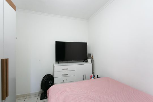 Quarto 1  de apartamento à venda com 2 quartos, 42m² em São Miguel Paulista, São Paulo
