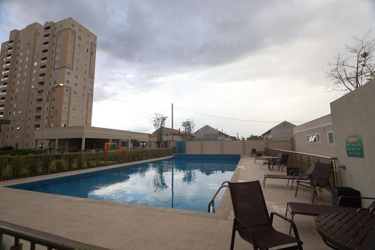 Área comum - Piscina de apartamento para alugar com 2 quartos, 48m² em Fátima, Canoas