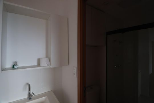 Banheiro Social de apartamento para alugar com 2 quartos, 48m² em Fátima, Canoas