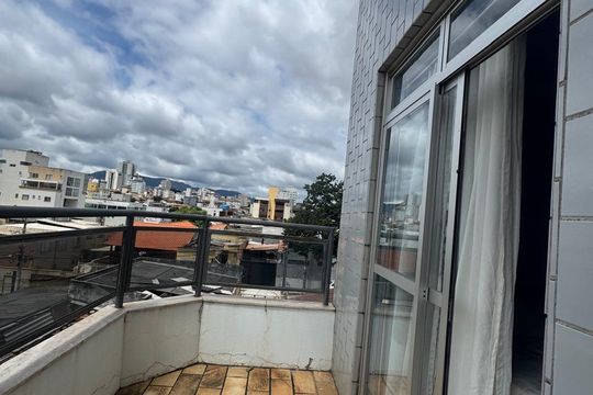Varanda de apartamento à venda com 3 quartos, 121m² em Sagrada Família, Belo Horizonte