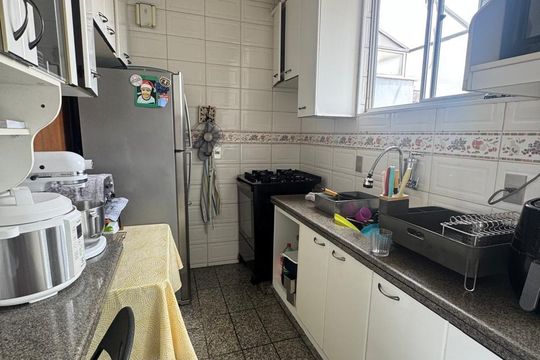 Cozinha de apartamento à venda com 3 quartos, 121m² em Sagrada Família, Belo Horizonte