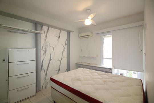 Quarto 2 de apartamento para alugar com 2 quartos, 75m² em Barra Olímpica, Rio de Janeiro