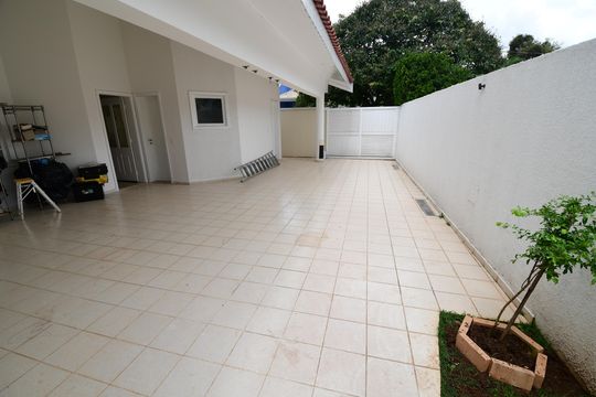Garagem de casa de condomínio para alugar com 4 quartos, 454m² em Loteamento Alphaville Campinas, Campinas
