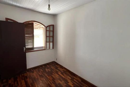 Casa para alugar com 2 quartos, 75m² em Carlos Prates, Belo Horizonte