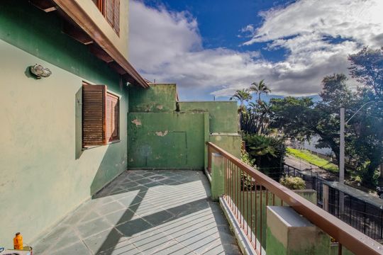 Sala - Varanda de casa à venda com 5 quartos, 216m² em Morro Santana, Porto Alegre