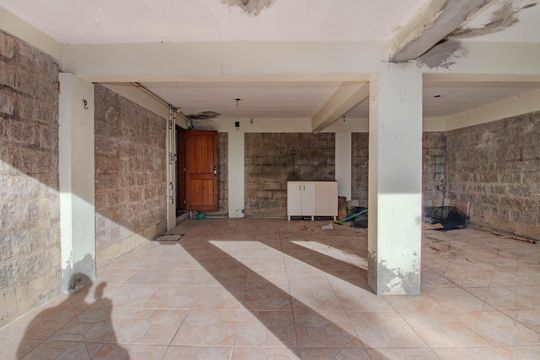 Garagem de casa à venda com 5 quartos, 216m² em Morro Santana, Porto Alegre
