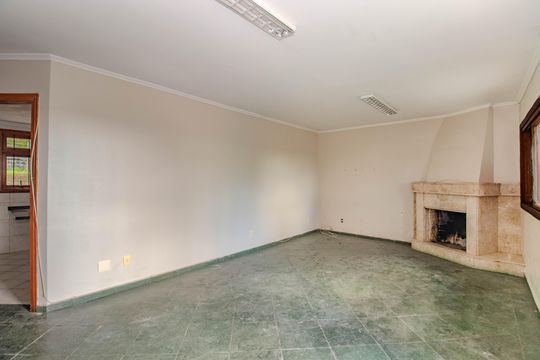 Sala de casa à venda com 5 quartos, 216m² em Morro Santana, Porto Alegre