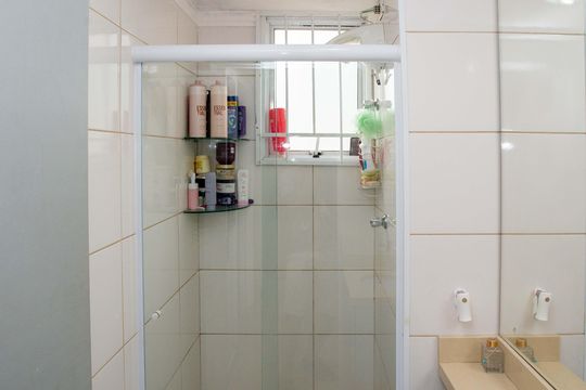 Apartamento à venda com 2 quartos, 44m² em Campanário, Diadema