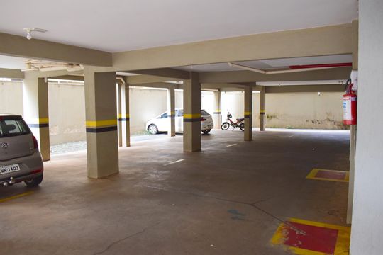 Garagem de apartamento para alugar com 5 quartos, 200m² em Jardim Nova Alianca, Ribeirão Preto