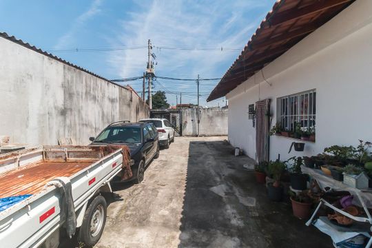 Garagem de casa para alugar com 2 quartos, 120m² em Jardim Aeroporto I, Mogi das Cruzes